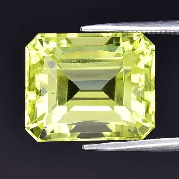 Non-stop flashing! Vivid color! VS grade 9.97ct yellow Citrine!