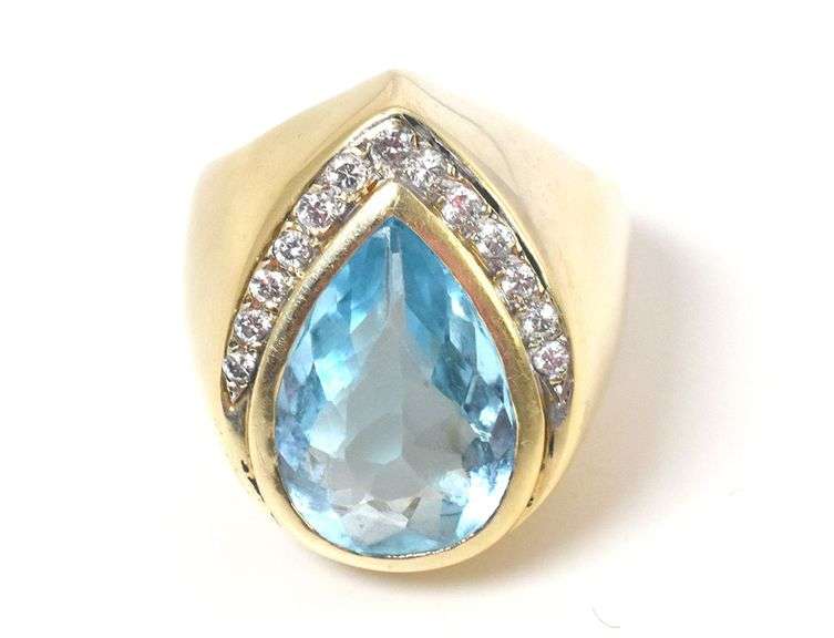 Admirable 14K Yellow Gold Blue Topaz Gemstone Ring with Diamond Accents