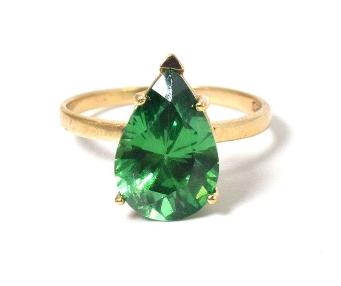 Fancy 14K Yellow Gold Green Gemstone Ring