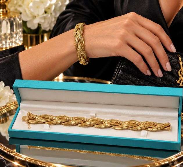 Very Fine 18KT Yellow Gold Woven Bracelet