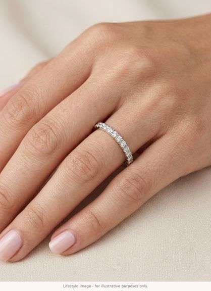 14K WHITE GOLD DIAMOND BAND