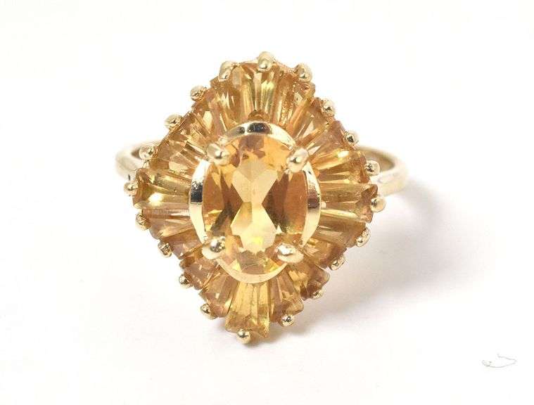 Sparkling 14K Yellow Gold Citrine Gemstone Ring