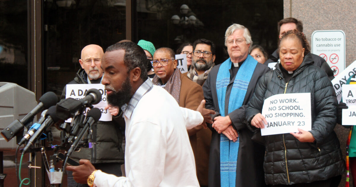 “We Are Facing a Tsunami of Hate”: Amid ICE Crackdown, Unions and Community Groups Call for Minnesota Shutdown in 10 Days