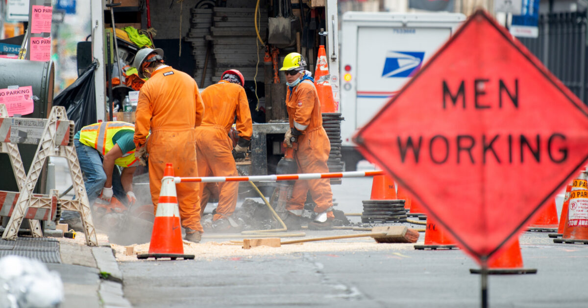 inthesetimes.com - How the Construction Industry Preys on Workers Newly Released From Prison