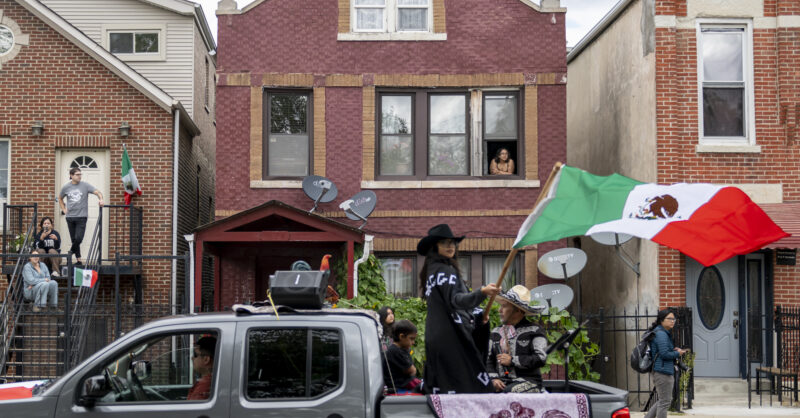 洋楽 Chicago's independents day In Chicago, residents celebrate Mexican Independence Day amid