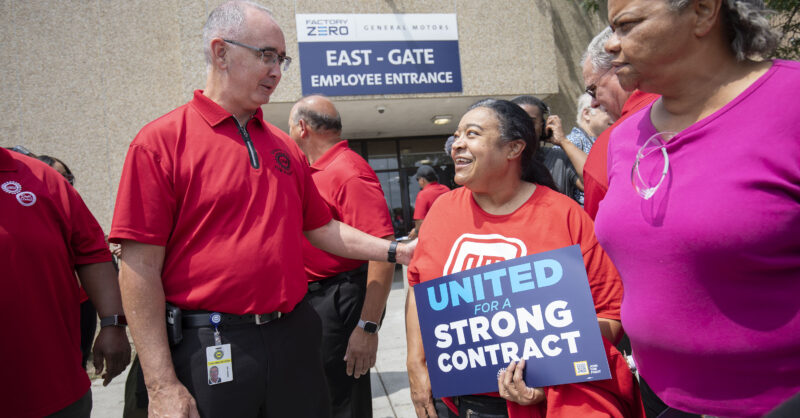 UAW Turns Up the Heat on the Big Three - Vimarsana News
