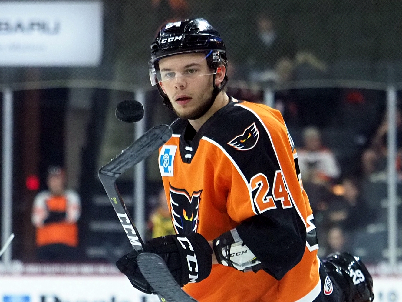 Is Carsen Twarynski a darkhorse candidate to make the Flyers?