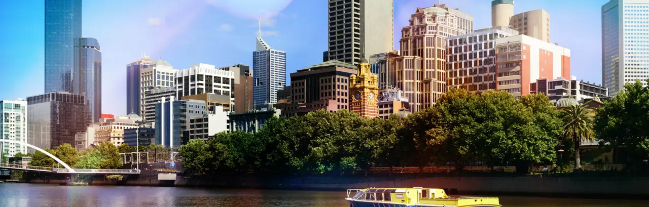 Panoramic view of the downtown Melbourne skyline and Yarra River, Australia.