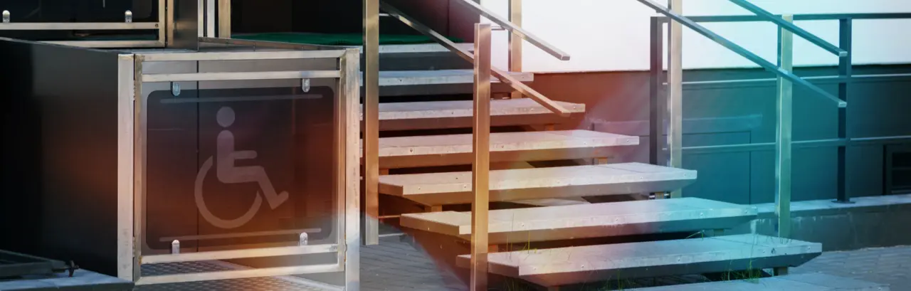 Living house entrance equipped with special lifting platform for wheelchair user