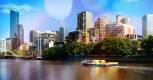 Panoramic view of the downtown Melbourne skyline and Yarra River, Australia.