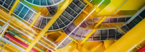 Cable tray and piping construction on site