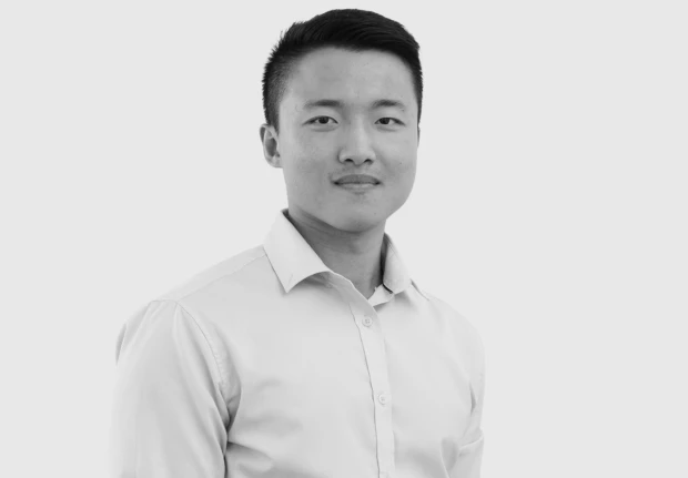 A headshot image of Raymond Qiu