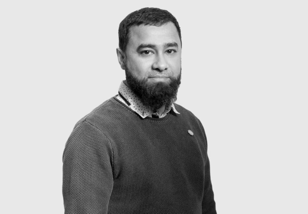 A headshot image of Alim Rasel