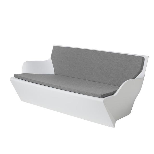 kami-yon_milky-white_cushion-mineral_grey.jpg