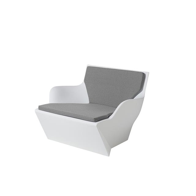 kami-san_milky-white_cushion-mineral-grey.jpg