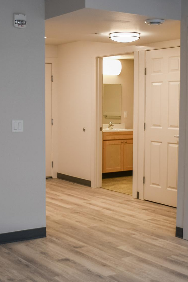 Kirkland Heights Apartments photo