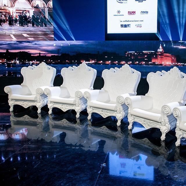 armchair-queen-of-love-(3) (edited).jpg