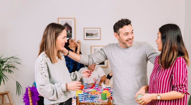 Dealing with Problems After a Breakup: 10 Signs Your Ex Is Testing You