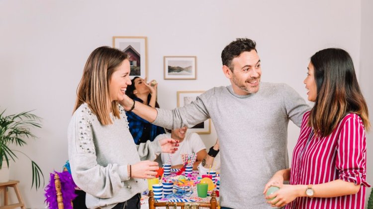 Dealing with Problems After a Breakup: 10 Signs Your Ex Is Testing You