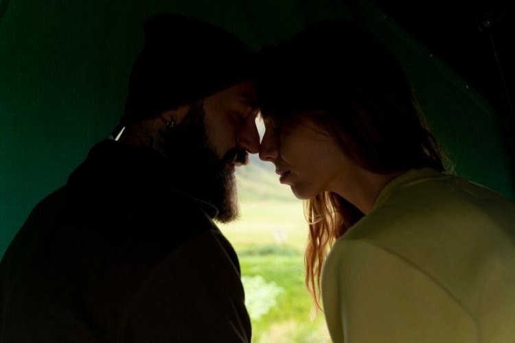 Rules for Having an Affair with a Married Woman: Managing the Complexities