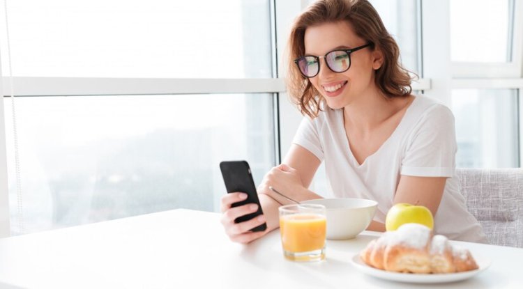 Good Morning Paragraphs: 55 Touching Expressions to Make Her Day