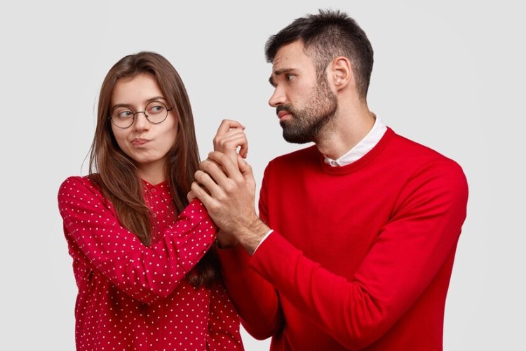 The Art of Apologizing: 15 Heartfelt "I'm Sorry" Paragraphs for Her