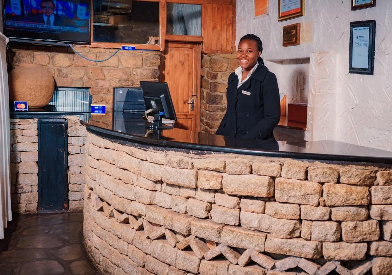 B reception and lobby