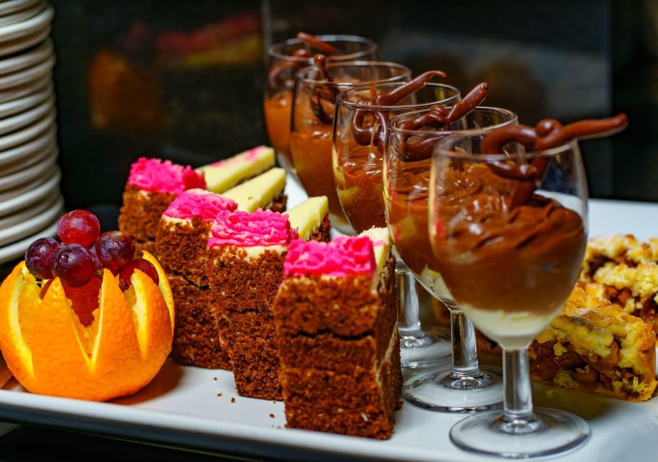 T freshly prepared local desserts