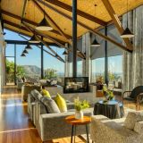L guest lounge area