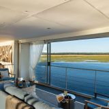 L main lounge area