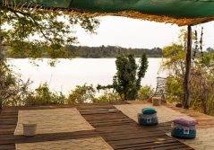 T Mvuu Lodge Yoga On The Deck
