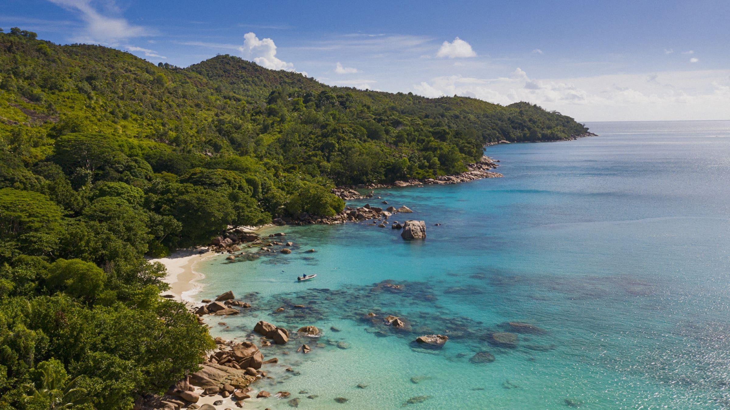 Praslin Hero