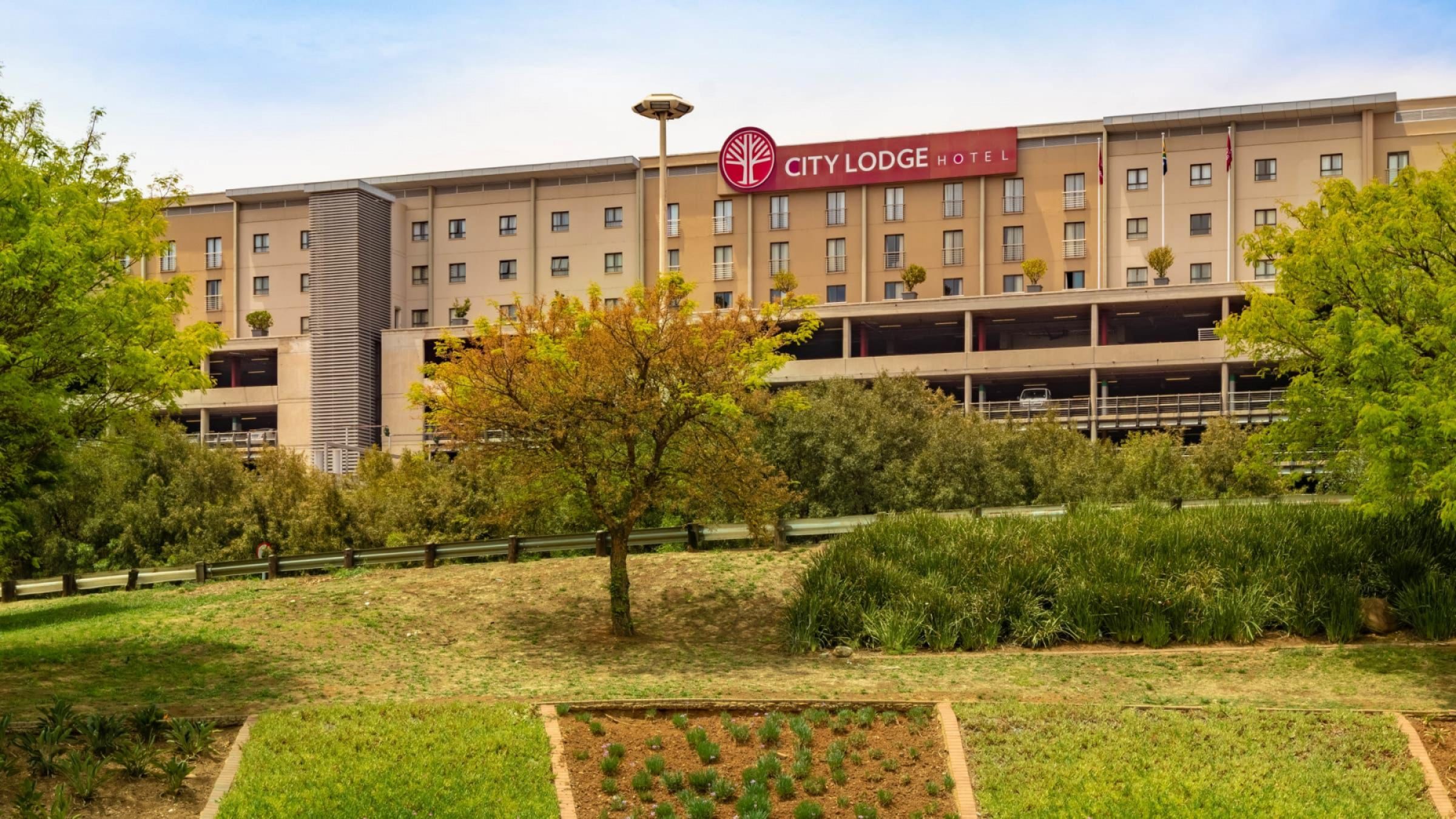 H city lodge exterior
