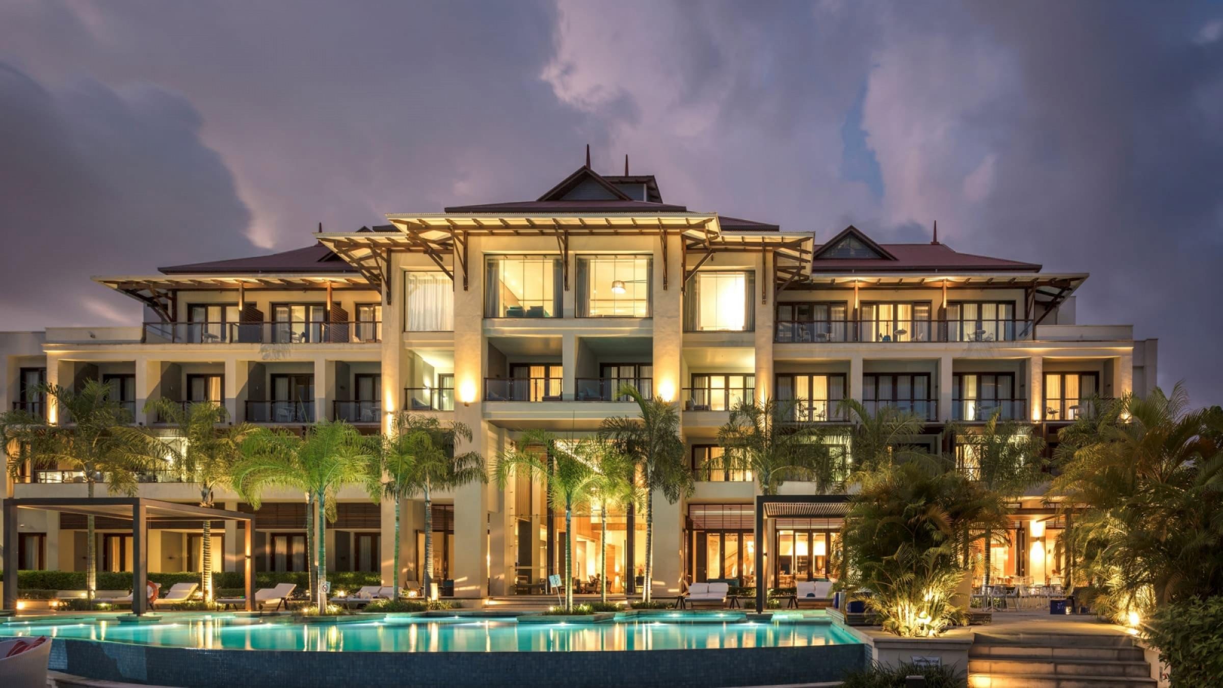 H exterior view of the hotel