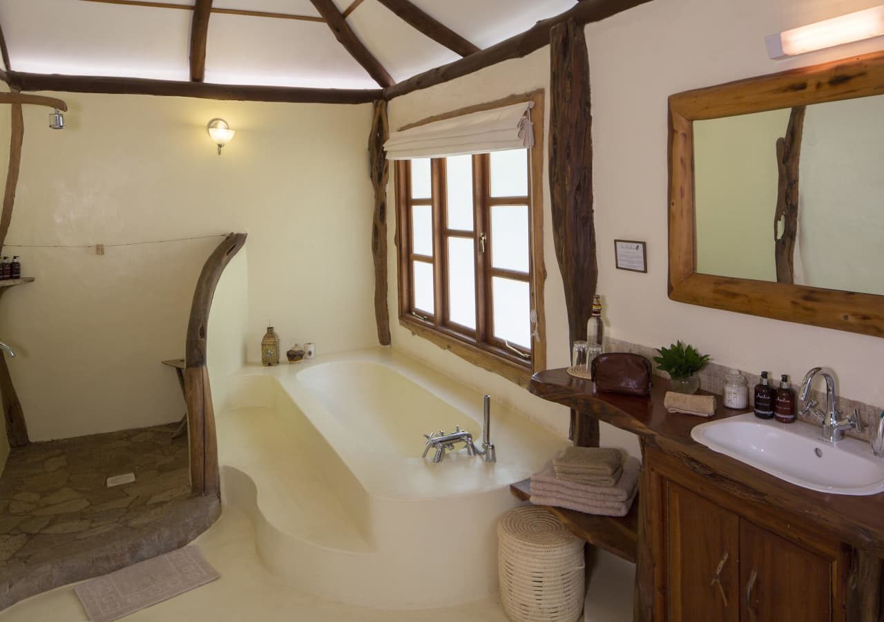 Asilia mara house bathroom interior 1280