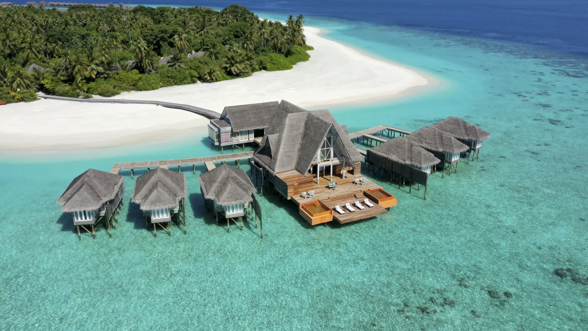 Anantara kihavah aerial view anantara kihavah 2400