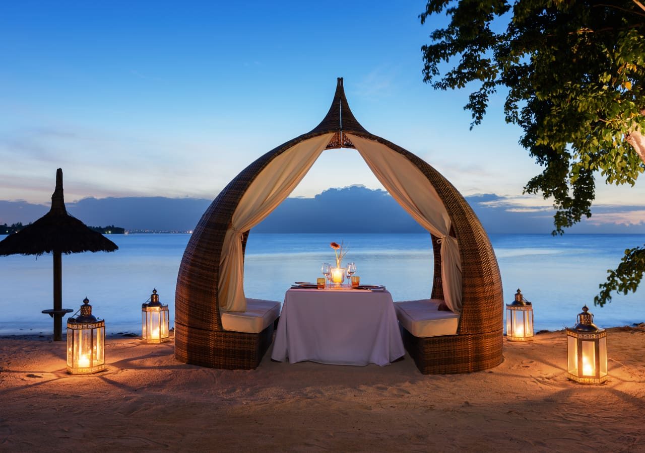 Angsana balaclava mauritius dining under the cabana 1280