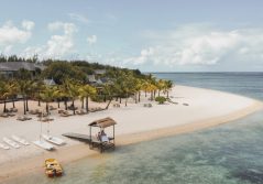 Jw marriott mauritius resort jw marriott mauritius view of private beach 1280