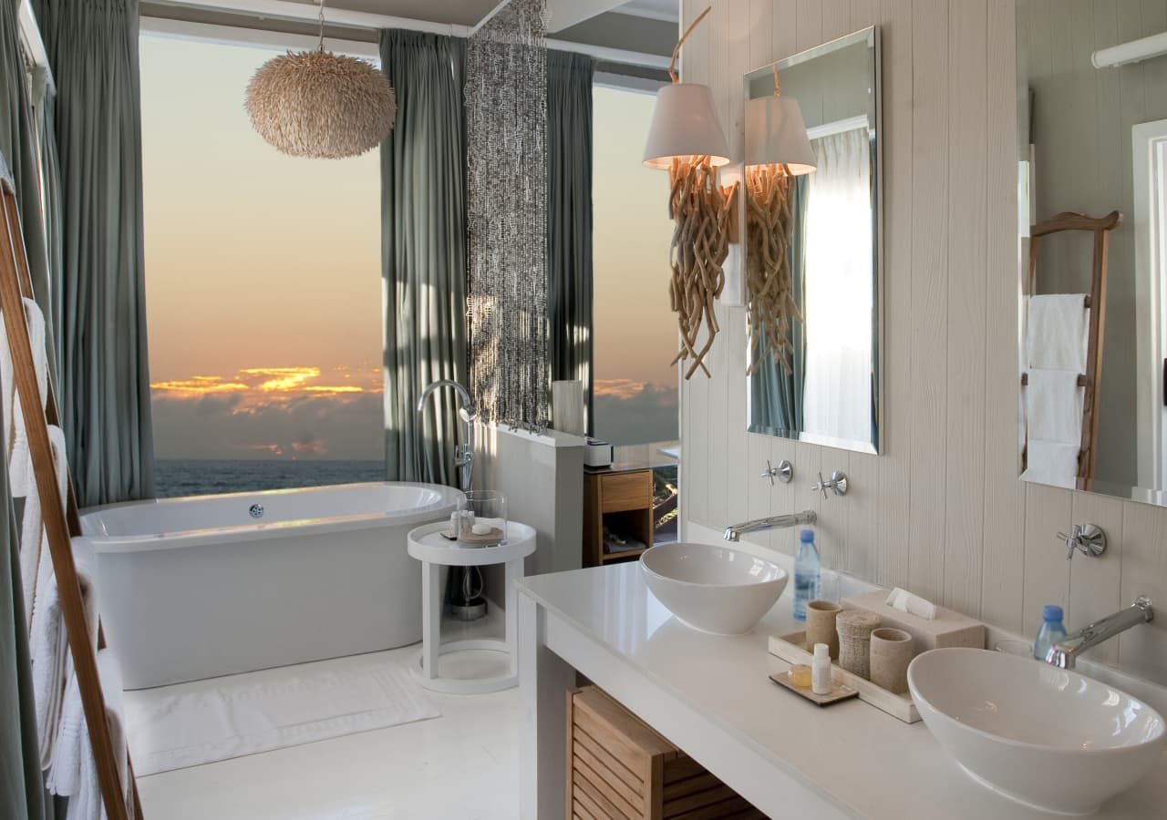 White pearl resorts bathroom with an ocean view 1280