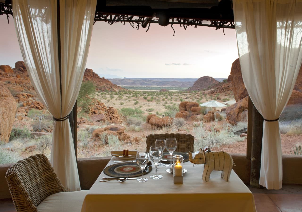 Mowani mountain camp dining views 1280