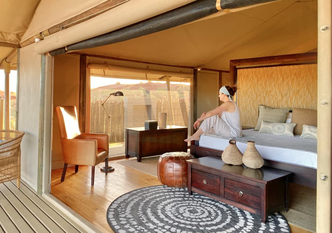 Wolwedans dune camp tented bedroom 1280