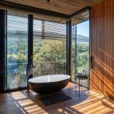Bayethe tented lodge shamwari private game reserve superior suite bathroom 1280
