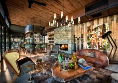 Tengile river lodge guest bar and lounge area 1280