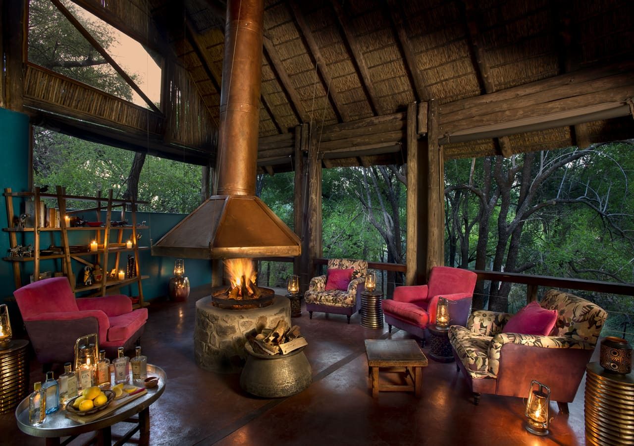 Jacis safari lodge main lodge lounge area 1280