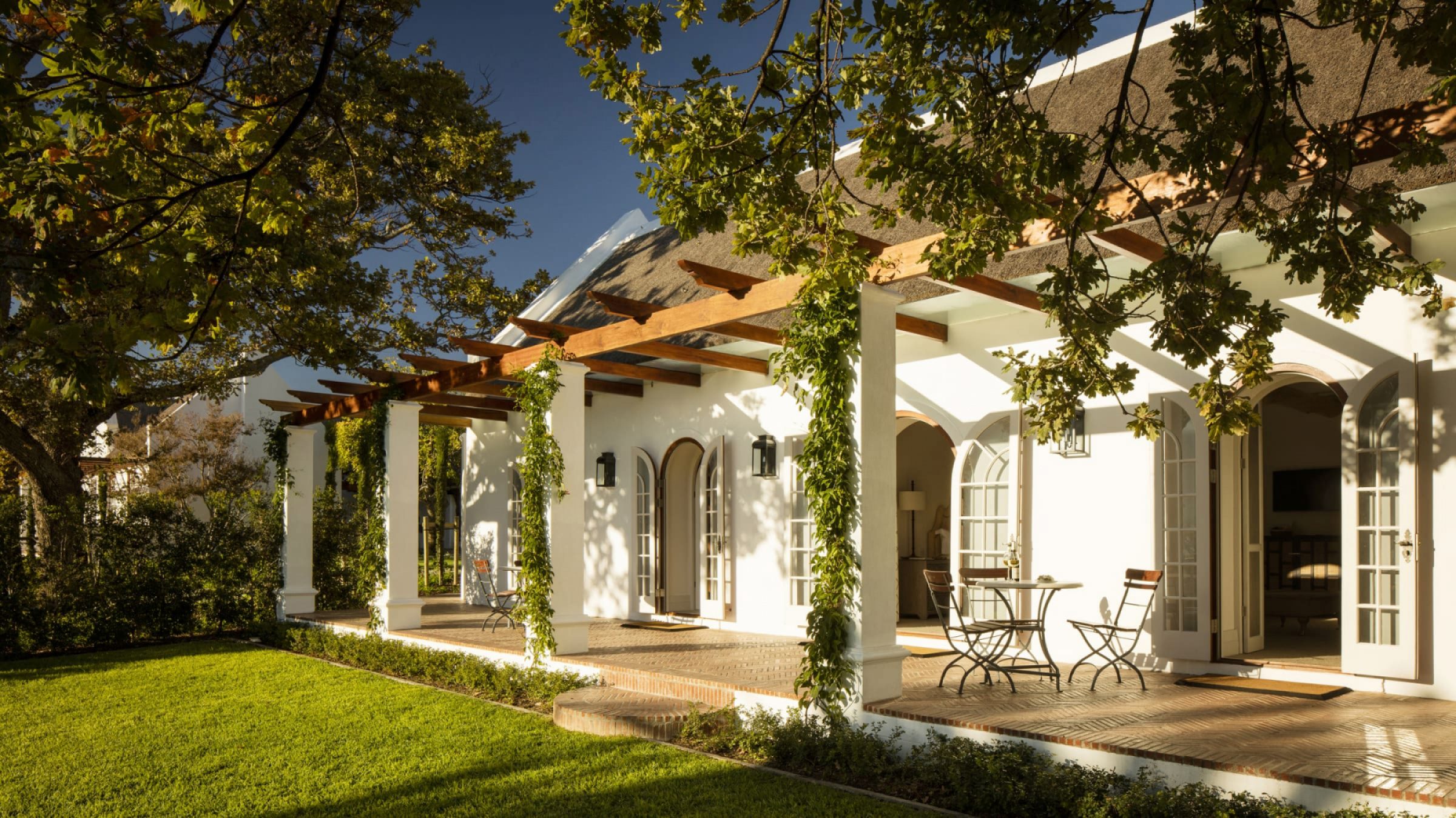 Leeu estates exterior of cellar cottage 2400
