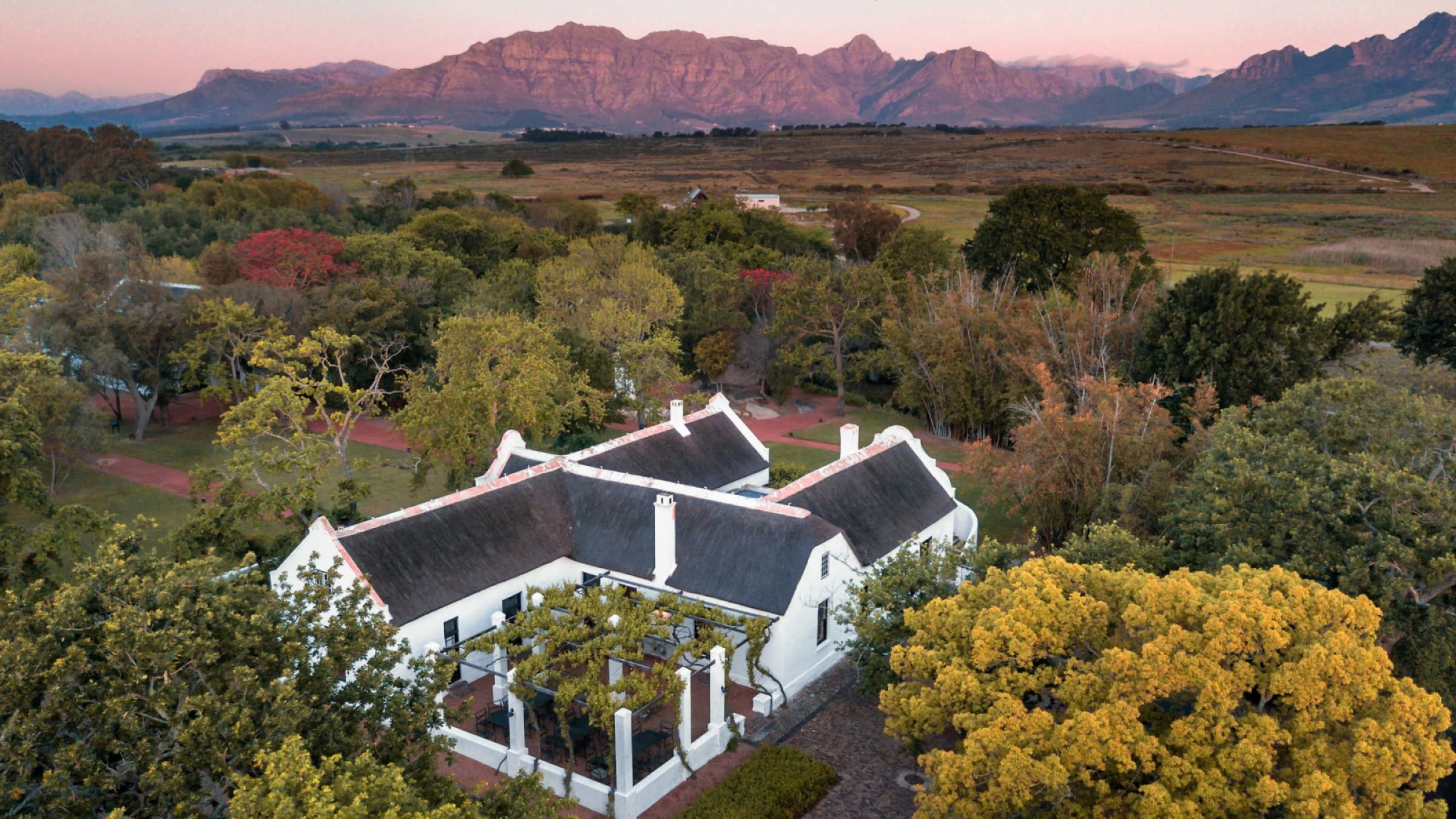 Spier hotel exterior view of the manor house 2400