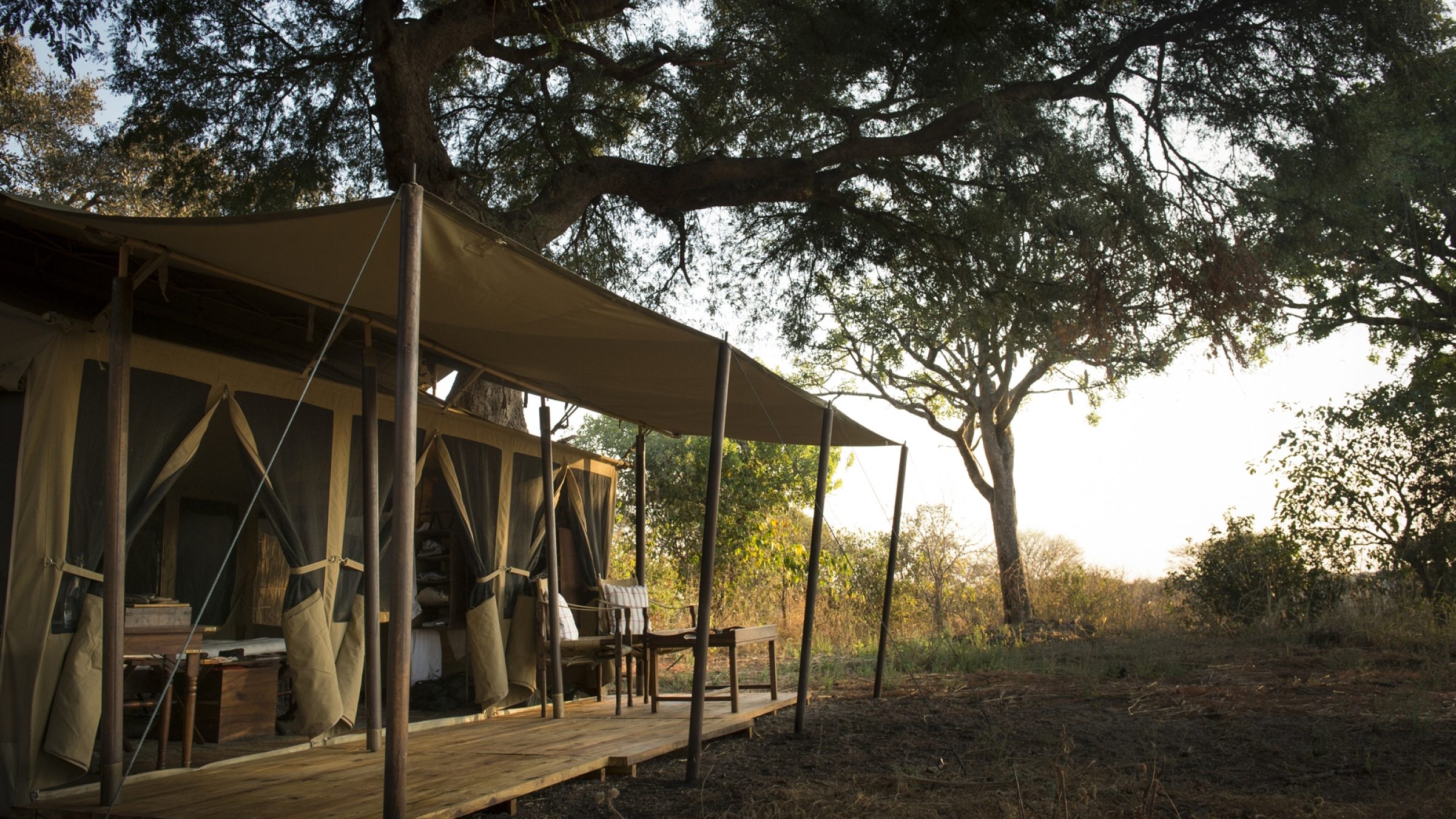Chada katavi tent deck and exterior 2000