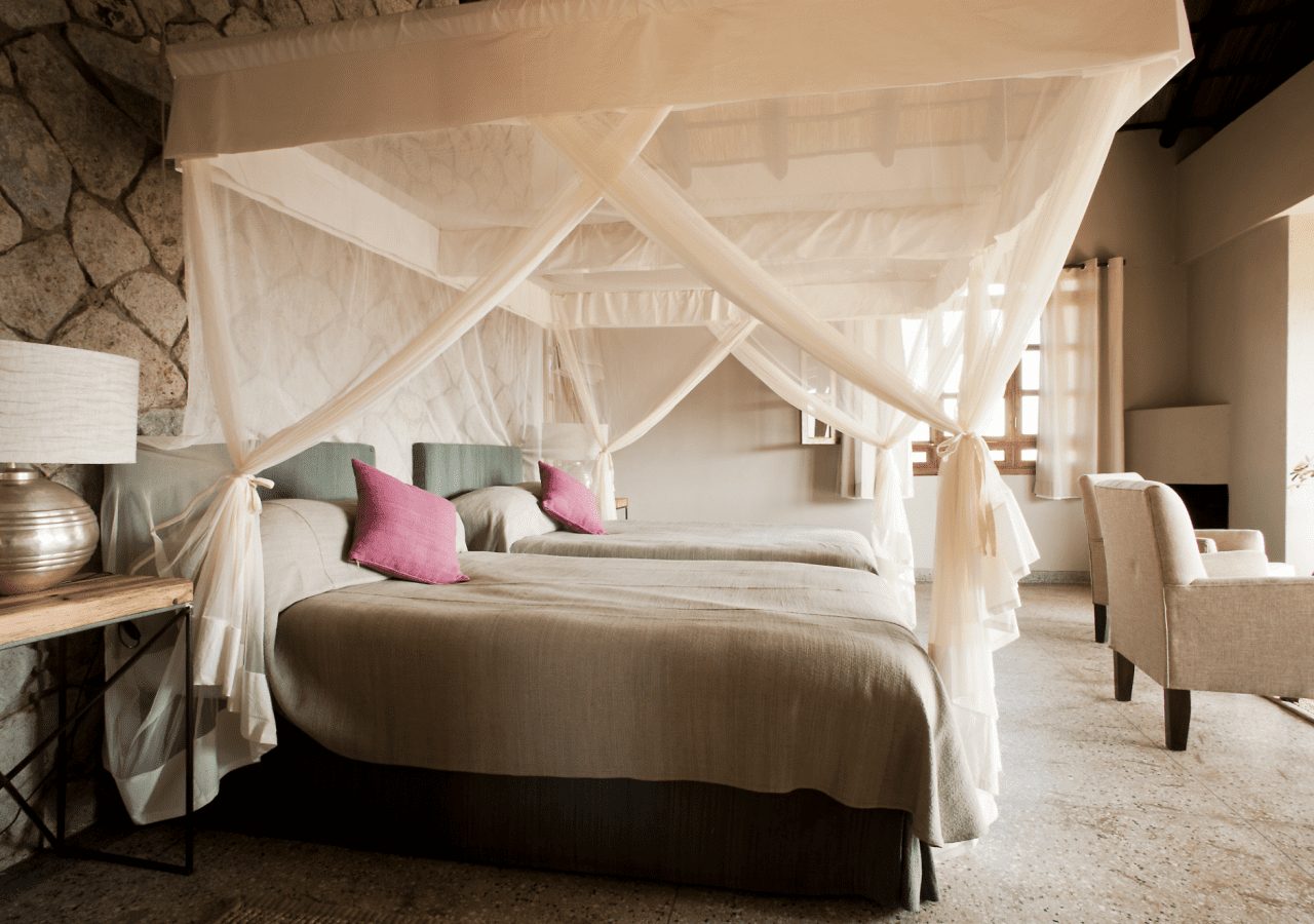 Kitela lodge bedroom interior 1280