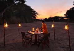 Jongomero romantic dinner setting 1280
