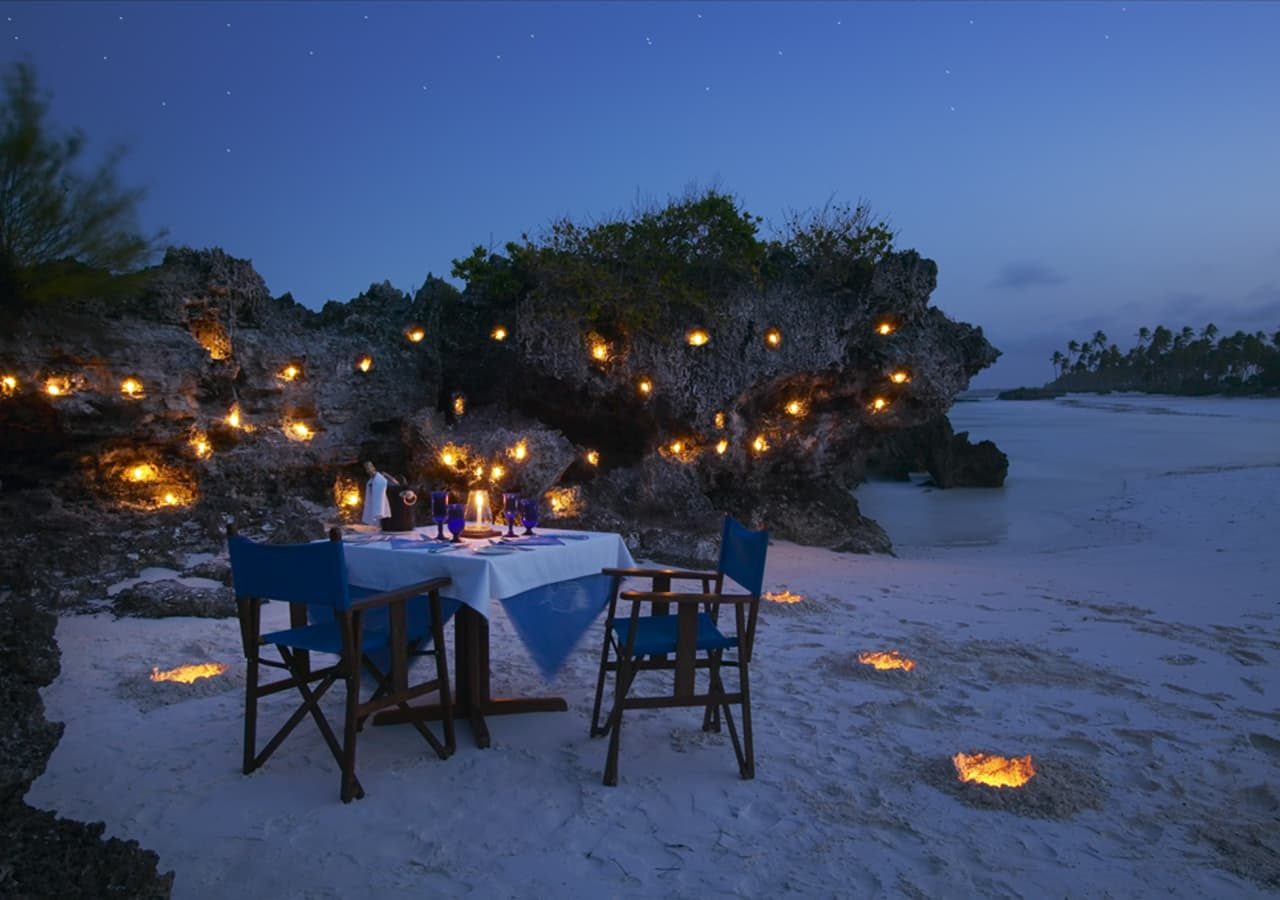 Asilia matemwe beach house romantic beach dinner 1280